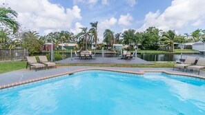 Family House, 5 Bedrooms, Private Pool | Terrace/patio