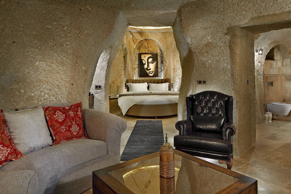 45-inch led tv with cable channels, tv, heated floors