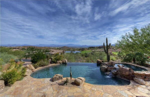 Outdoor pool - Fountain Hills Mansion (Fountain Hills)