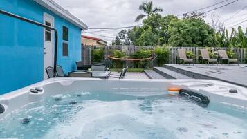 House, 3 Bedrooms | Terrace/patio