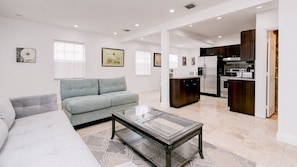 Living room - Luxury Wilton (Fort Lauderdale)