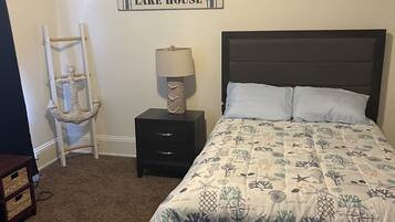 4 bedrooms, iron/ironing board, free WiFi, bed sheets