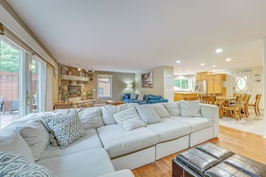 TV, fireplace, DVD player