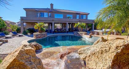 LUXURY DREAM HOME, 6 bdrm pool/hot tub, 8 flat tvs, fire pits, 5000 sq ft