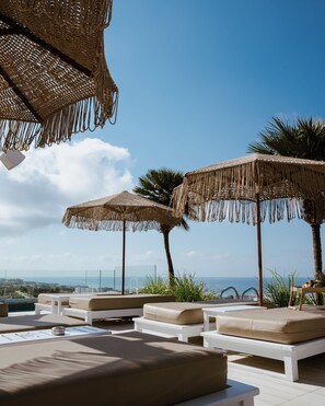 Sesongbasert utendørsbasseng