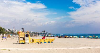 MASIA2 adosado jardín privado, BBQ y piscina comun