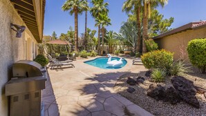 Outdoor pool - 4 Bedroom Sanctuary (Scottsdale)