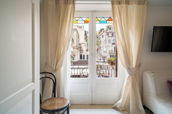 Apartment, 2 Bedrooms | In-room safe, desk, soundproofing, free WiFi - Al Duomo Rooms & Flats (Taormina)