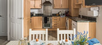 Camber Beach House -  a cottage that sleeps 6 guests  in 3 bedrooms