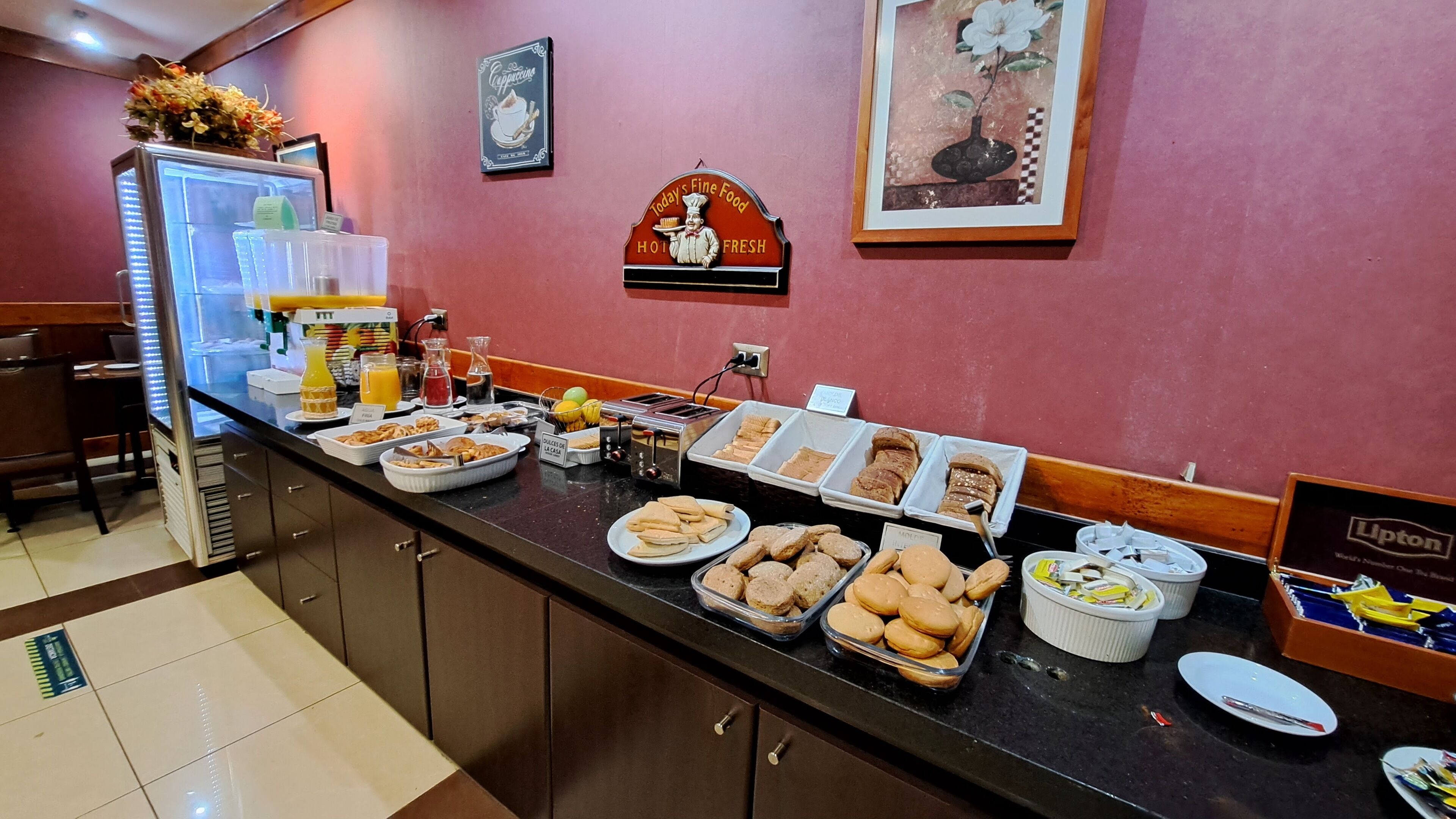 Desayuno buffet incluido todos los días 