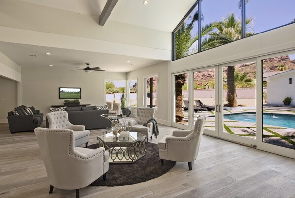 Pemandangan dari properti