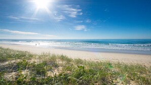 A beach with clear skies and sunlight. - Rye Bay House -  a cottage that sleeps 8 guests  in 4 bedrooms (Rye)