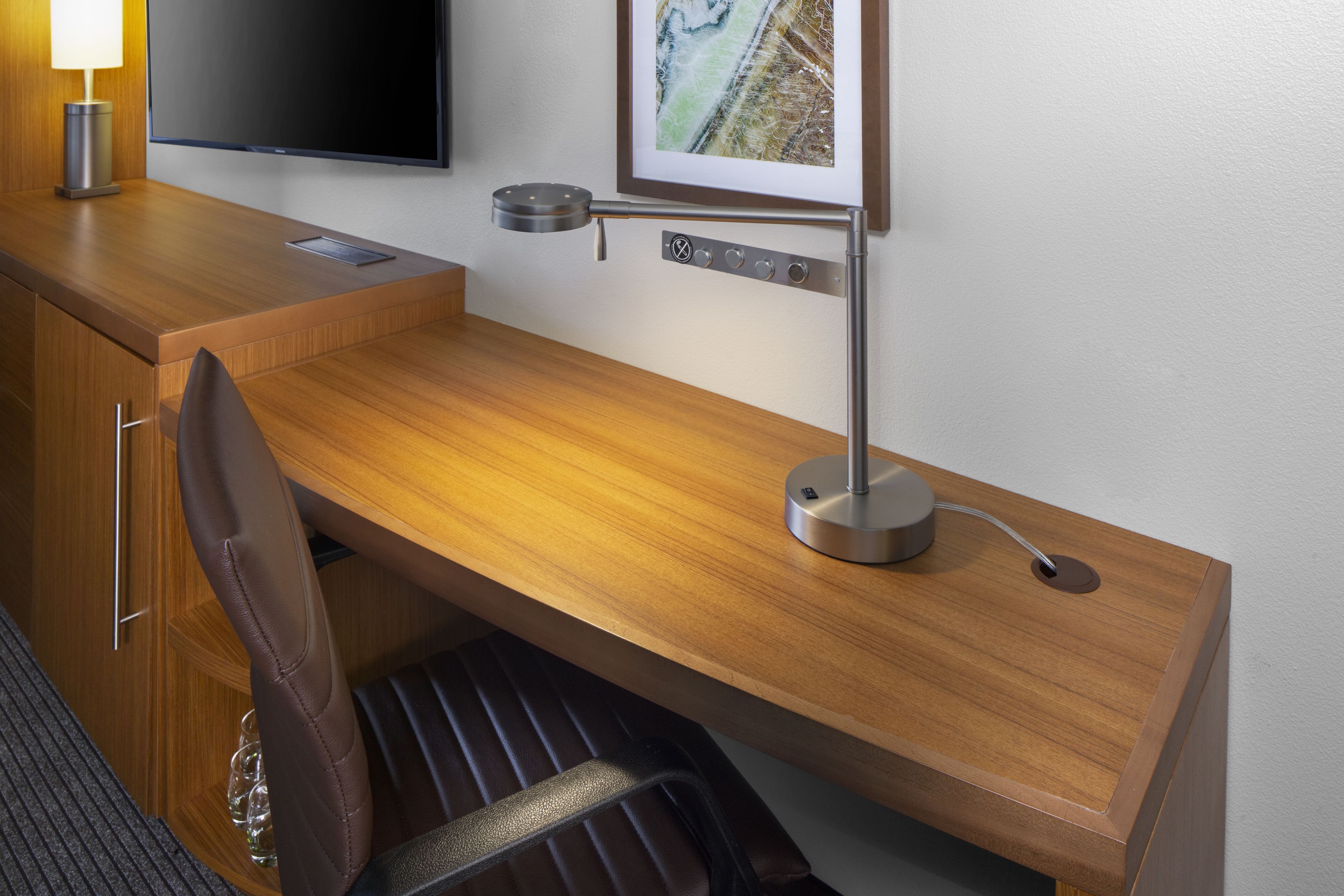 in-room business centre