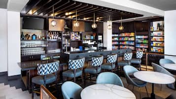 Bar (in der Unterkunft)