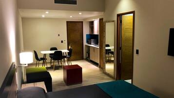 Minibar, in-room safe, desk, soundproofing