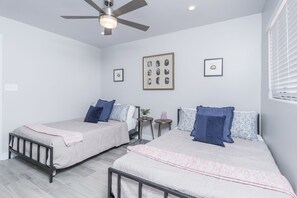 Villa, 3 Bedrooms, Non Smoking | 3 bedrooms, iron/ironing board, free WiFi - 3 Bedroom Hideaway (Scottsdale)