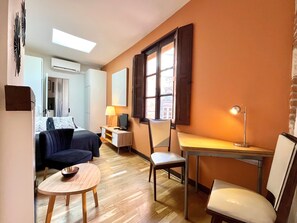 Free WiFi, bed sheets - Le Studio Croix Baragnon (Toulouse)