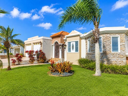 Big vacational house in Isabela