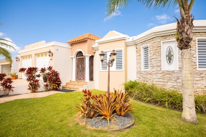 Big vacational house in Isabela