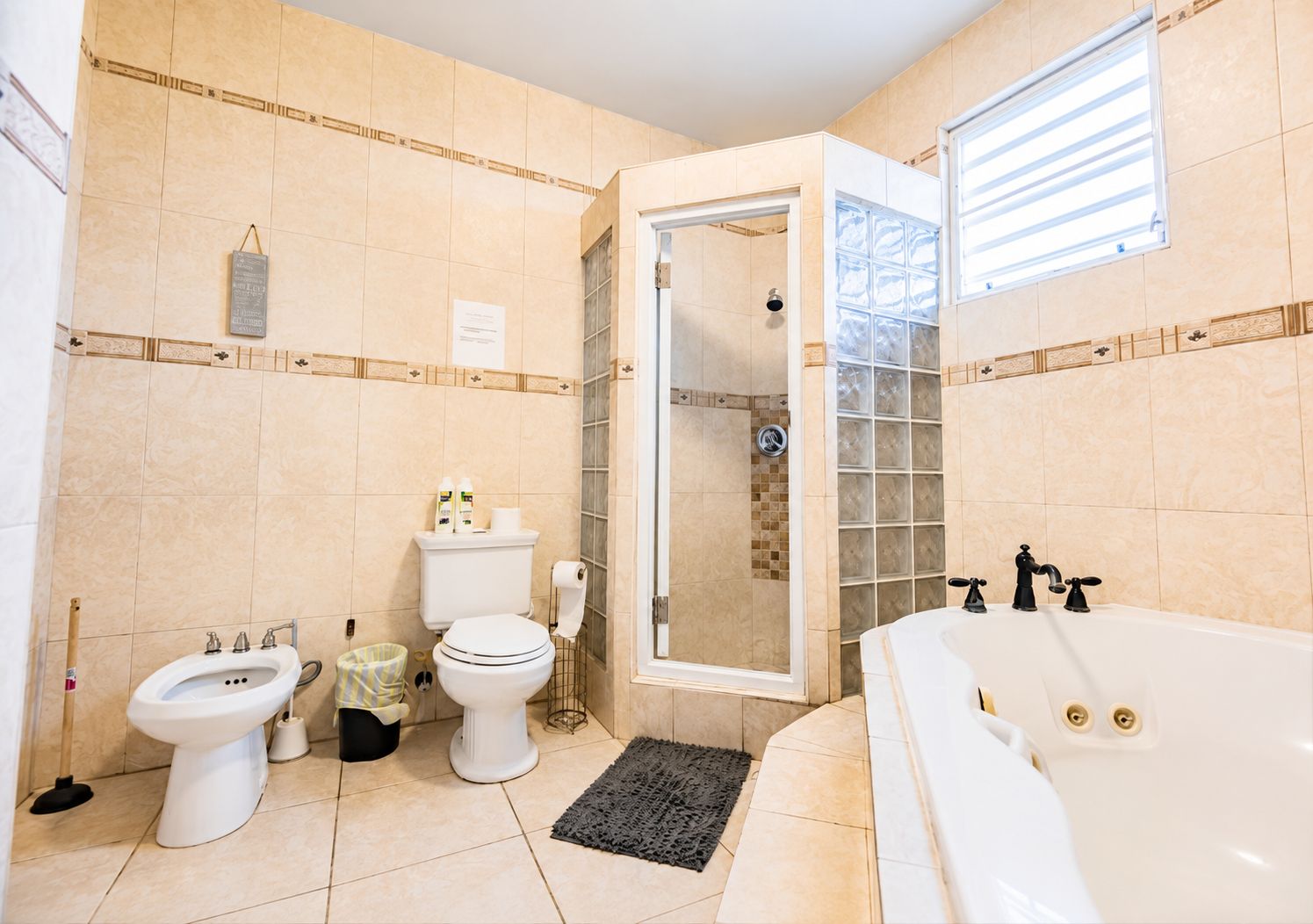 House, 3 Bedrooms | Bathroom