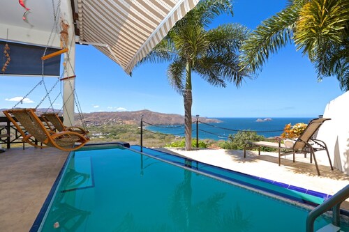 Private Villa (3BR/3BA) w/ Pool & Stunning Ocean Views - Gated Community