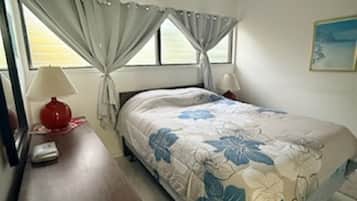 1 slaapkamer, een strijkplank/strijkijzer, gratis wifi, beddengoed