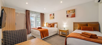 New Crossing Place Motel & Apartments