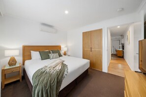 Appartement Exécutif, 1 chambre | Rideaux occultants, fer et planche à repasser, Wi-Fi gratuit