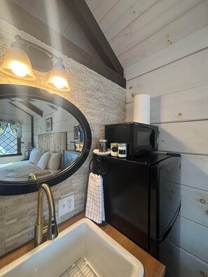 Interior - #4 Stella - Tiny Home Cottage (Sevierville)