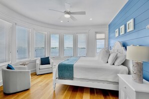 6 bedrooms, iron/ironing board, free WiFi, bed sheets