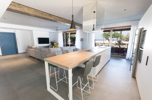 Interior - Luxury oceanfront loft with 3 suites rooms with 190m2: High Speed Wifi: 300mbs (Playa de Gandía)