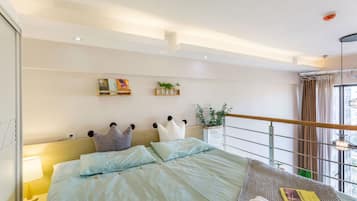 Verdunkelungsvorhänge, kostenloses WLAN