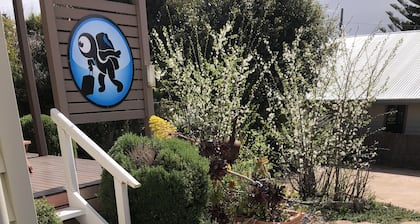 Port Campbell Guesthouse & Flash Packers