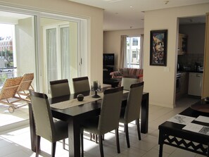 تناول الطعام