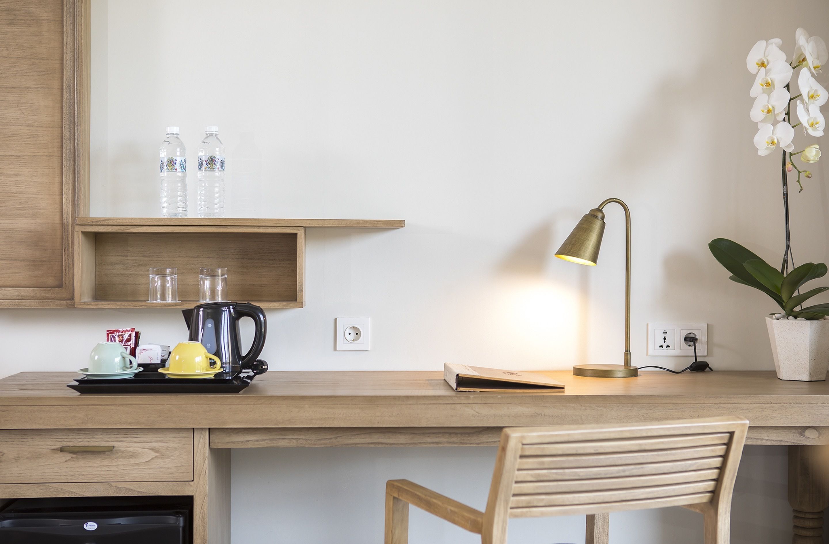 deluxe room | premium bedding, minibar, in-room safe, desk