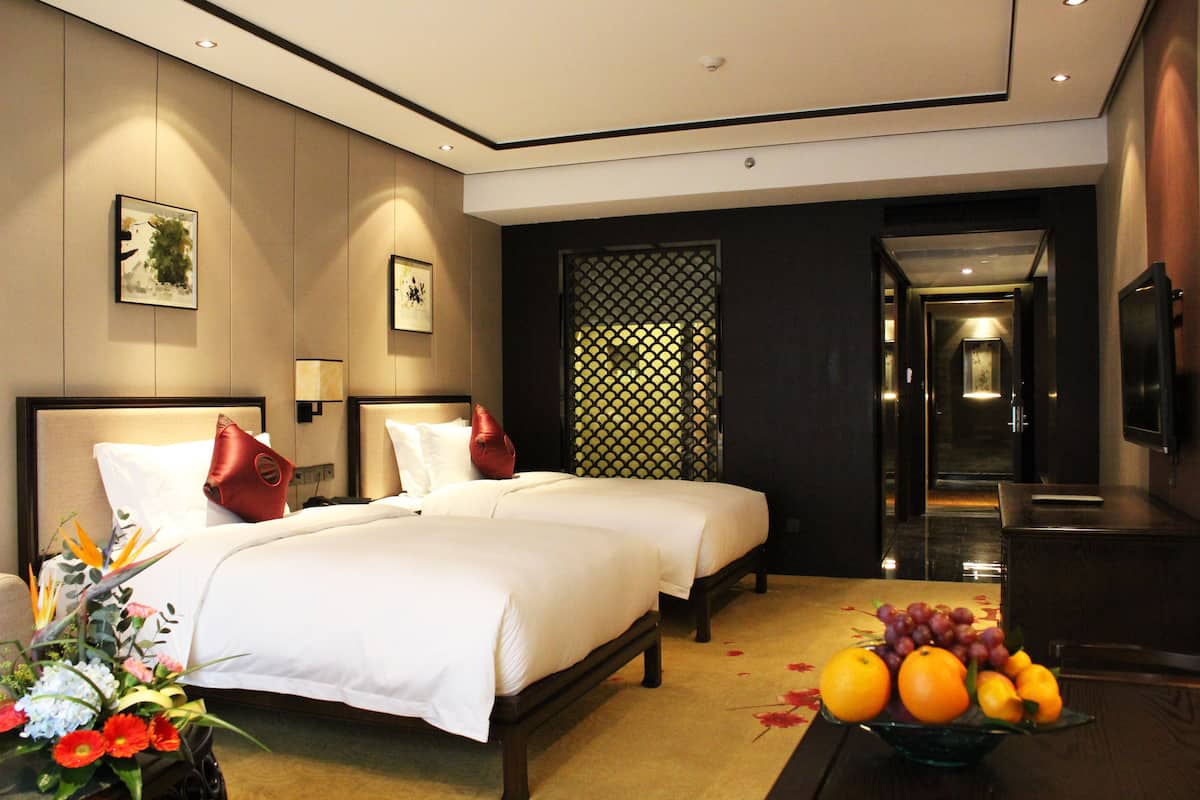 Minibar, in-room safe, desk, blackout drapes