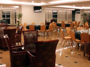 Colazione a buffet inclusa, servita tutte le mattine 