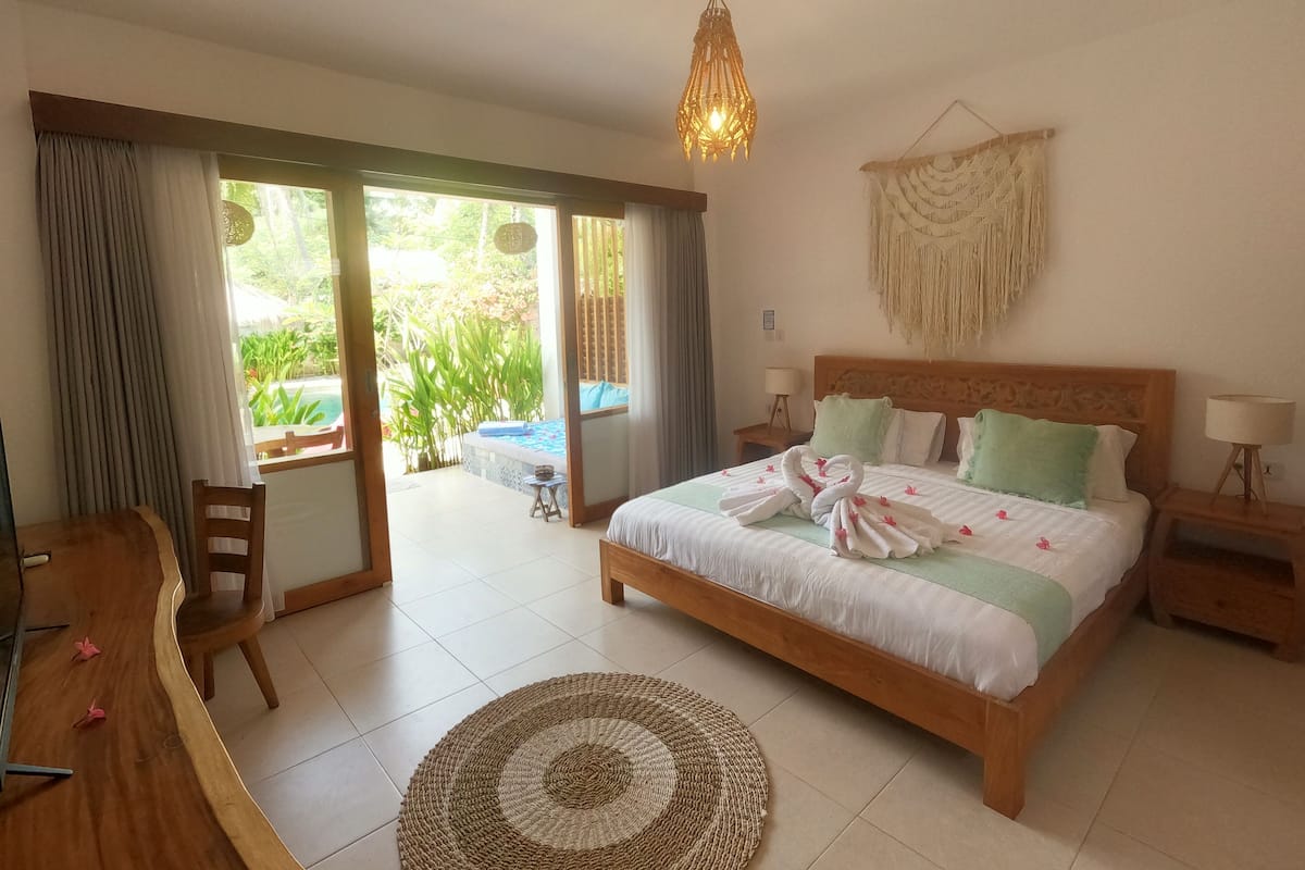 Quarto família, 2 quartos | 1 quarto, frigobar, cofres nos quartos, escrivaninha