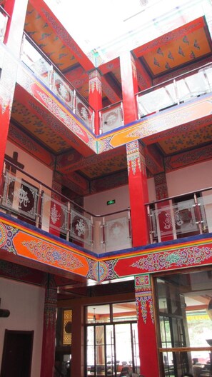 Exterior - Nirvana Hotel - Hostel (Gannan Tibetan)