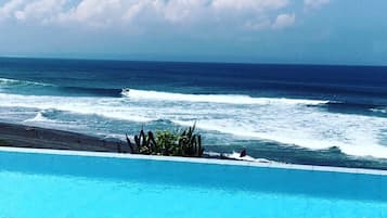 Outdoor pool, pool loungers