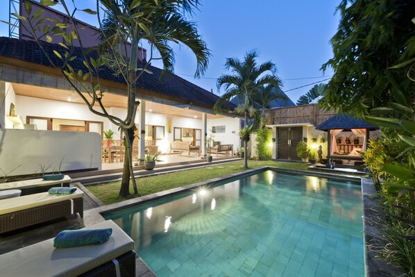 Vila, 3 quartos | Terraço/pátio