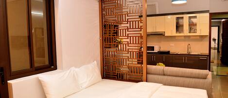 Studio | Living room | Flat-screen TV