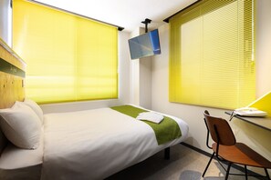 Free WiFi, bed sheets - Sai Hotel (Shizuoka)