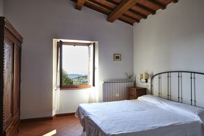 2 Schlafzimmer, Reisekinderbett, kostenloses WLAN