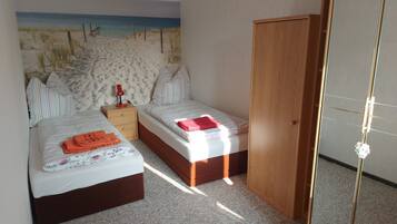 1 bedroom, WiFi, bed sheets