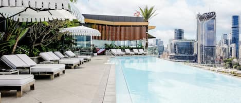 Outdoor pool, sun loungers