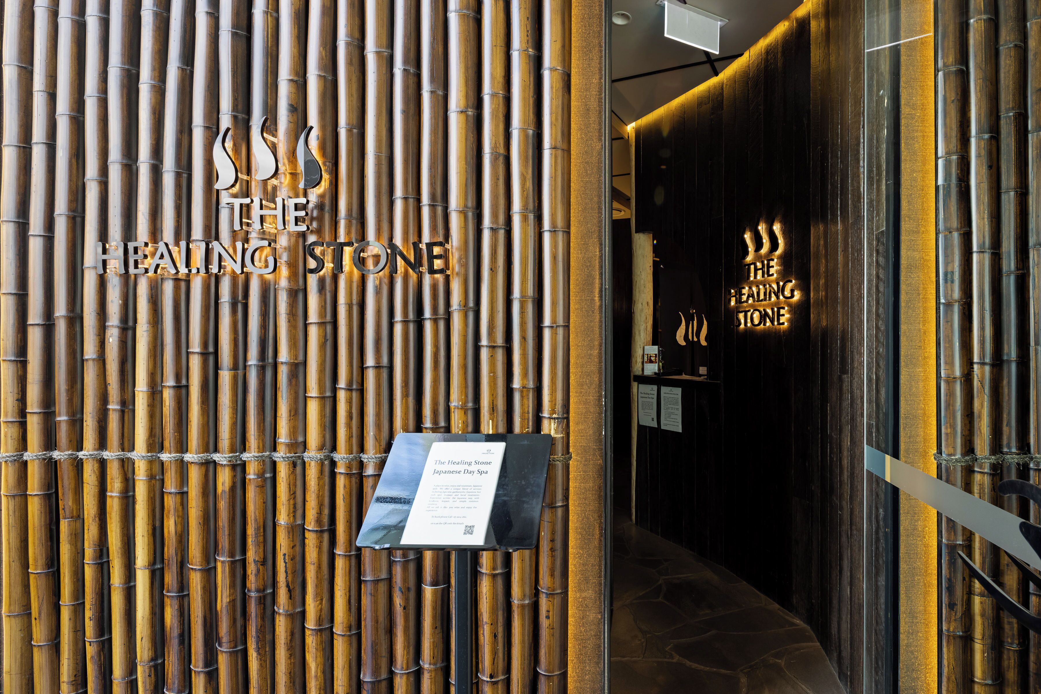 Soins du corps, enveloppements, exfoliation, soins du visage