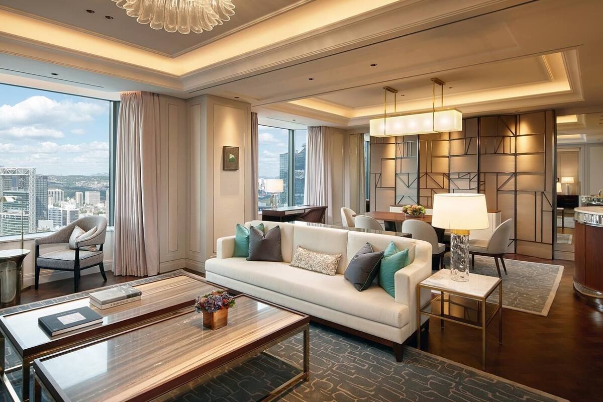 executive charlotte suite double room - la cime lounge access, 1 free valet services included | egyptian cotton sheets, premium bedding, down duvets, minibar