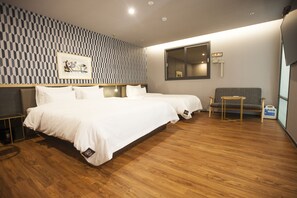 Deluxe Twin Room - Stay more than 2 nights, Surcharge 10000KRW : Mon - Thu, 20000KRW : Fri - Sat