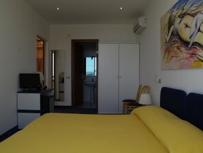 1 bedroom, desk, free WiFi, bed sheets - Hotel Myriam (Lignano Sabbiadoro)